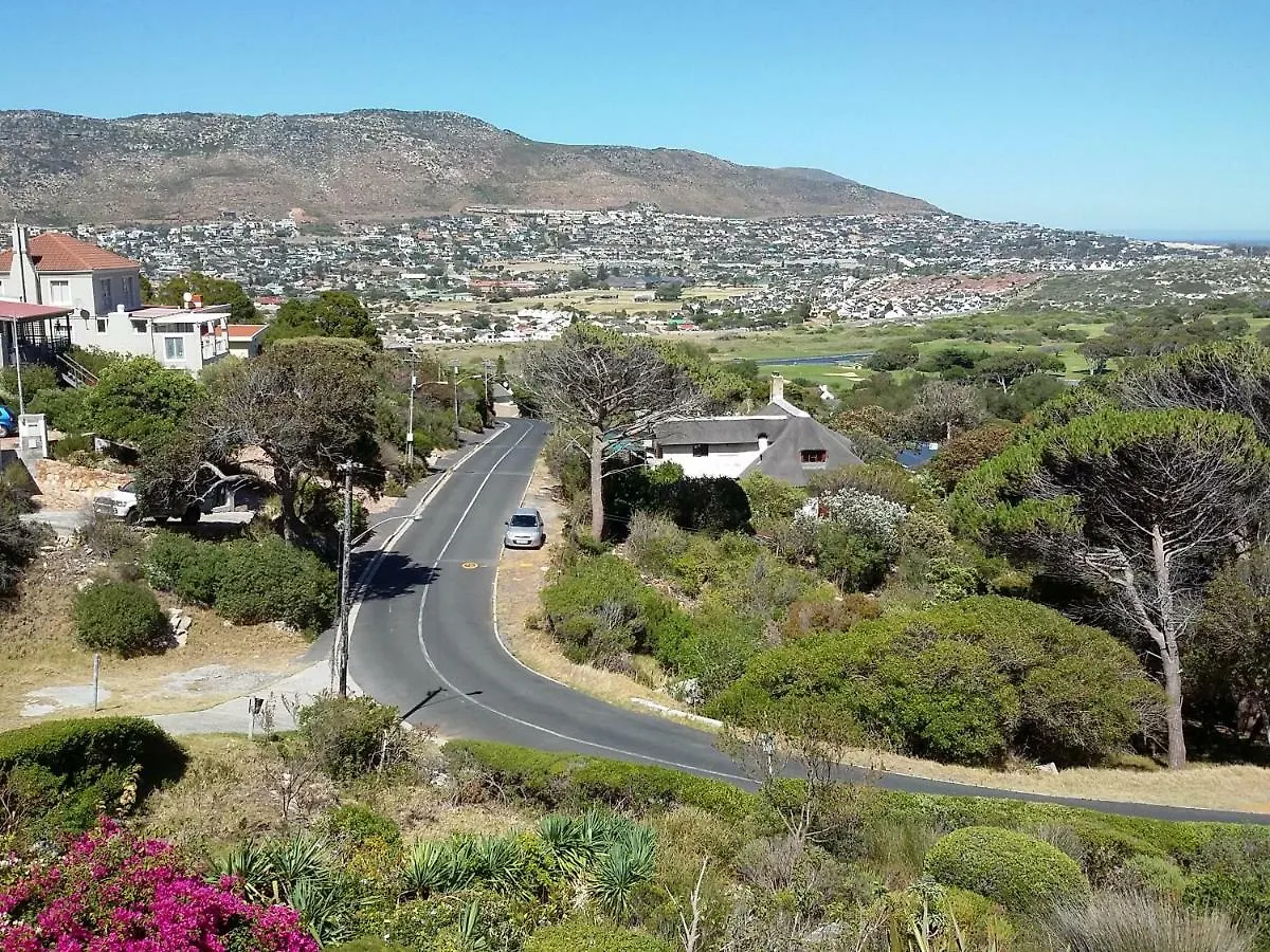 Serene Mountain Flat Clovelly 0*,  South Africa